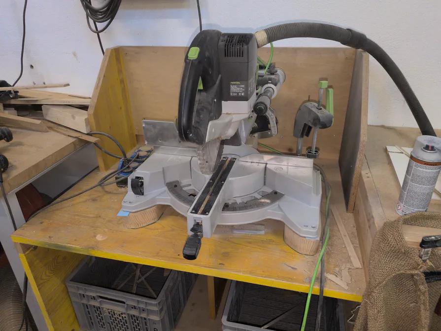 Mitre saw
