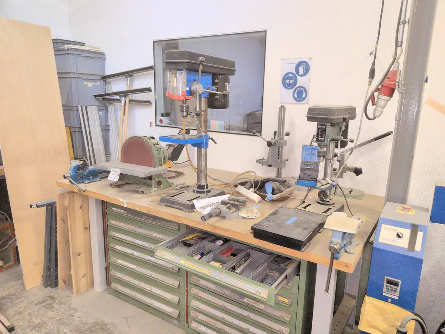 Pillar drills